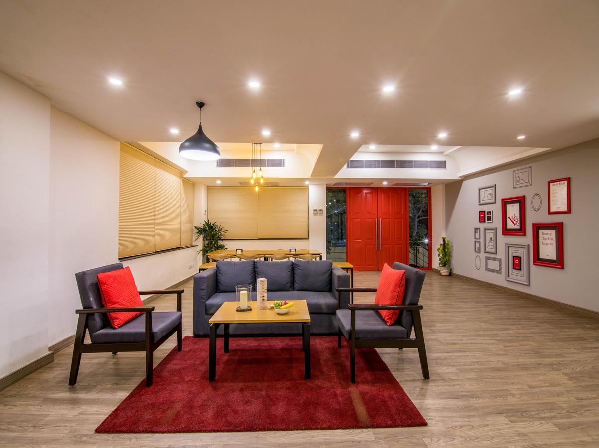 Oyo Townhouse 028 Corporate Suite Noida Ngoại thất bức ảnh