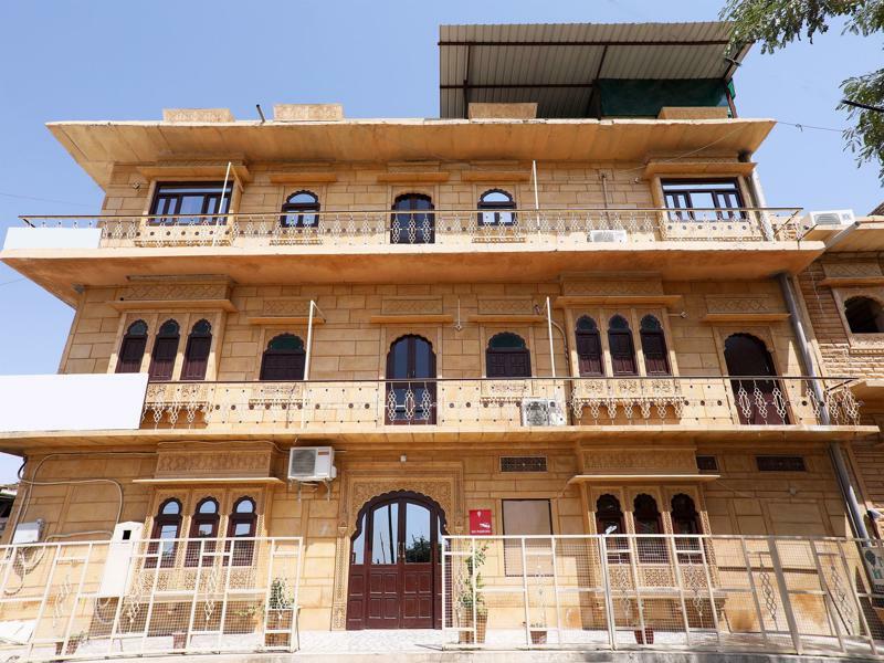 Oyo Townhouse 028 Corporate Suite Noida Ngoại thất bức ảnh