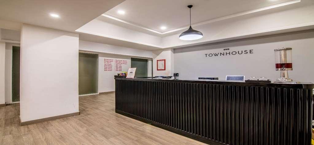 Oyo Townhouse 028 Corporate Suite Noida Nội địa bức ảnh